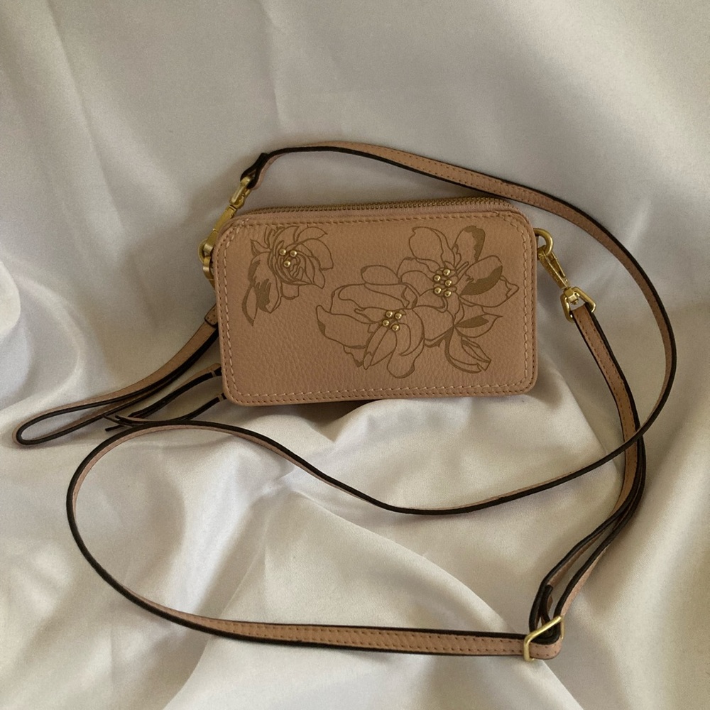 Vera Bradley Leather Mallory RFID All in One Pink Sand Crossbody. Beautiful.